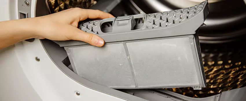 Signs Of A Clogged Dryer Lint Trap in Niagara Falls, Ontario